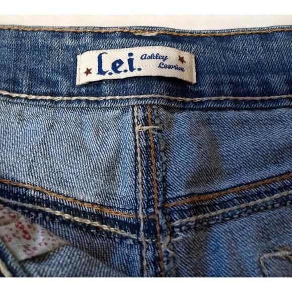 Lei Womens Ashley Jean Shorts Blue Stretch Patches Frayed Hem Low Rise Juniors 9 - Picture 11 of 14